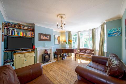 5 bedroom semi-detached house for sale, Highfield Close, KINGSBURY NW9