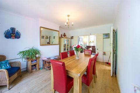 9 Highfield Close, London, NW9 0PB
