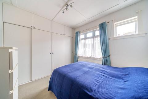 26 Tudor Close, London, NW9 8SU