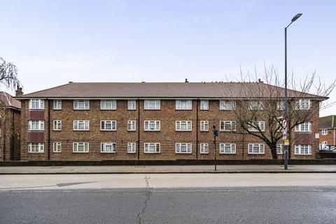 2 bedroom apartment for sale, Kenton Road, Middlesex HA3