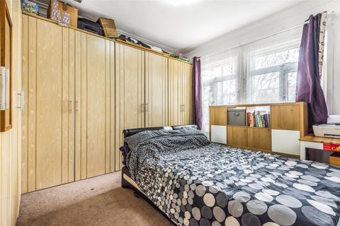 2 bedroom apartment for sale, Vancouver Road, Edgware HA8