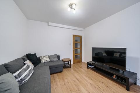 2 bedroom apartment for sale, Edgware, Middlesex HA8