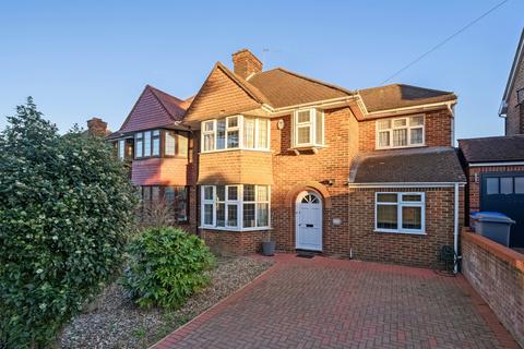 4 bedroom semi-detached house for sale, Salmon Street, London NW9