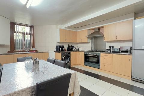 5 bedroom terraced house for sale, Horton Grange Road, Lidget Green, Bradford, BD7