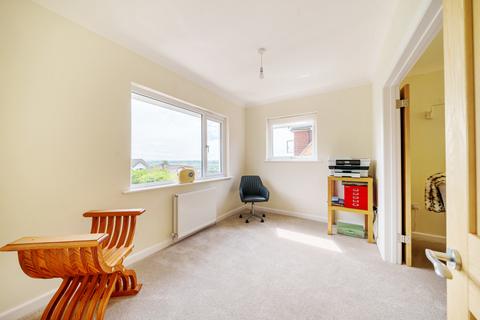 5 Highlands Road, Long Ashton, Bristol, BS41 9EN