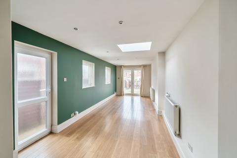 2 bedroom terraced house for sale, Fairhaven Road, Gloucestershire GL53