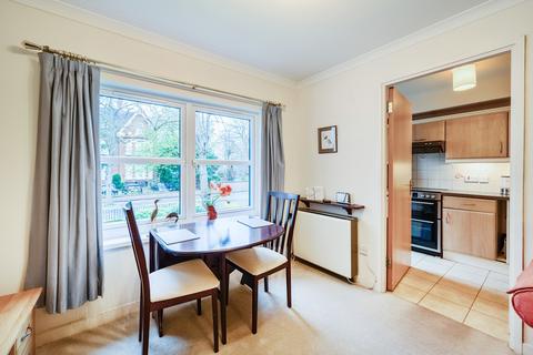 2 bedroom apartment for sale, Moorend Park Road, Gloucestershire GL53