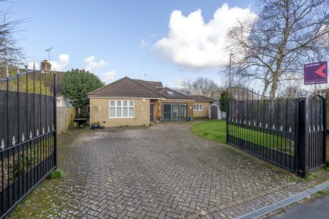 139 Bath Road, Longwell Green, Bristol, BS30 9DD