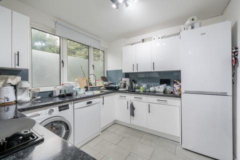 94 Brookfields Avenue, Mitcham, CR4 4BT