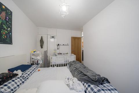 94 Brookfields Avenue, Mitcham, CR4 4BT