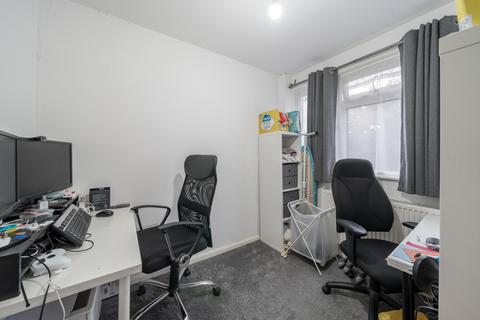 94 Brookfields Avenue, Mitcham, CR4 4BT