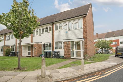 Brookfields Avenue, Mitcham CR4