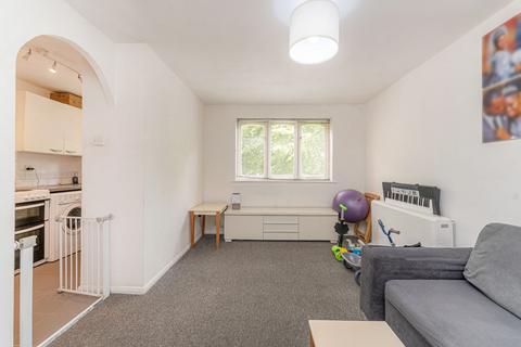 1 bedroom flat for sale, Wigston Close, London