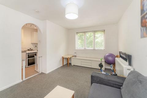 1 bedroom flat for sale, Wigston Close, London