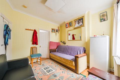 1 bedroom maisonette for sale, St. Peter's Road, London