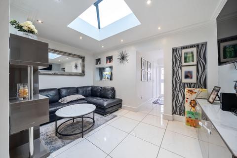 undefined, Sherwood Park Road, Mitcham CR4