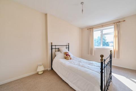 211 Grove Road, Mitcham, CR4 1AF