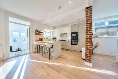 3 bedroom semi-detached house for sale, Hill Road, Mitcham CR4