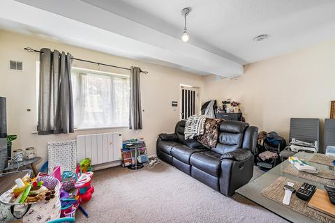 1 bedroom apartment for sale, Mitcham, Mitcham CR4