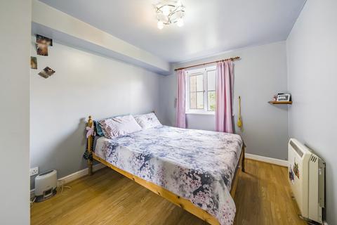167 Mullards Close, Hackbridge, Mitcham, CR4 4FF