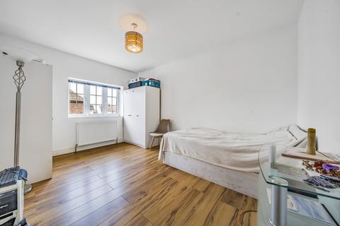 1 Risley Close, Morden, SM4 5DS