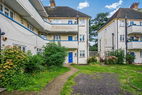 23 The Holt, Morden, SM4 5AP