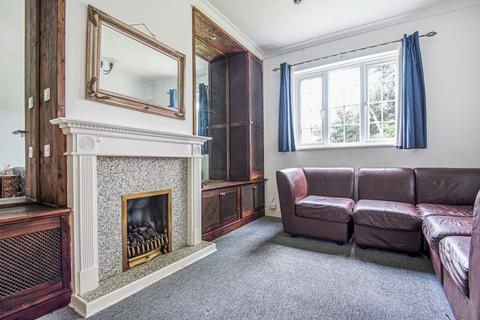 23 The Holt, Morden, SM4 5AP