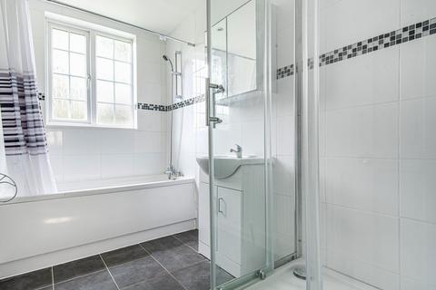 23 The Holt, Morden, SM4 5AP