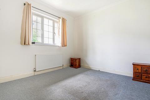 23 The Holt, Morden, SM4 5AP