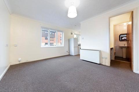 Studio for sale, Colliers Wood, London SW19
