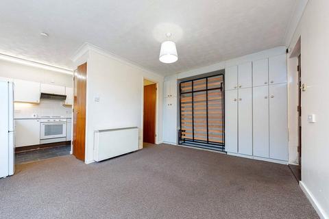5 Burns Close, London, SW19 1TX