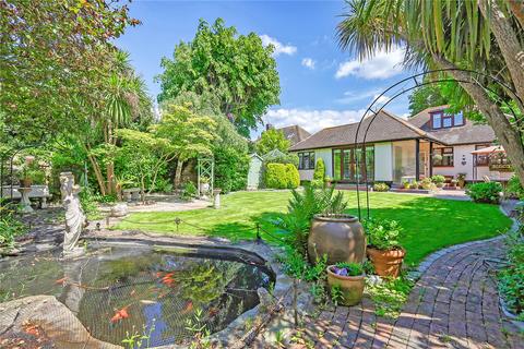 3 bedroom bungalow for sale, Thorpe Hall Avenue, Thorpe Bay, Essex, SS1