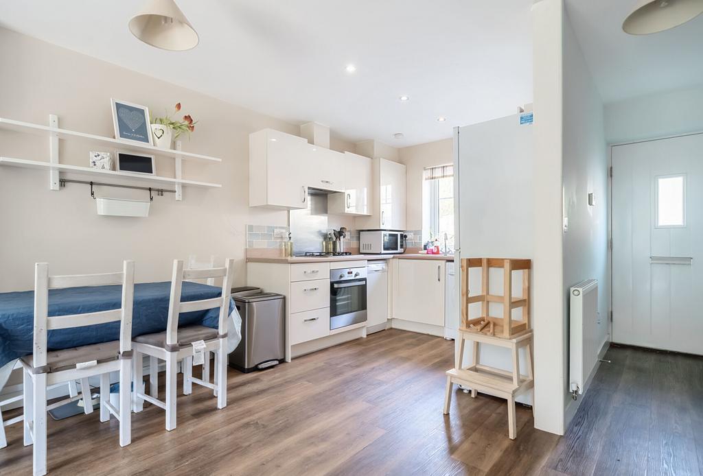 Kitchen/Dining Area