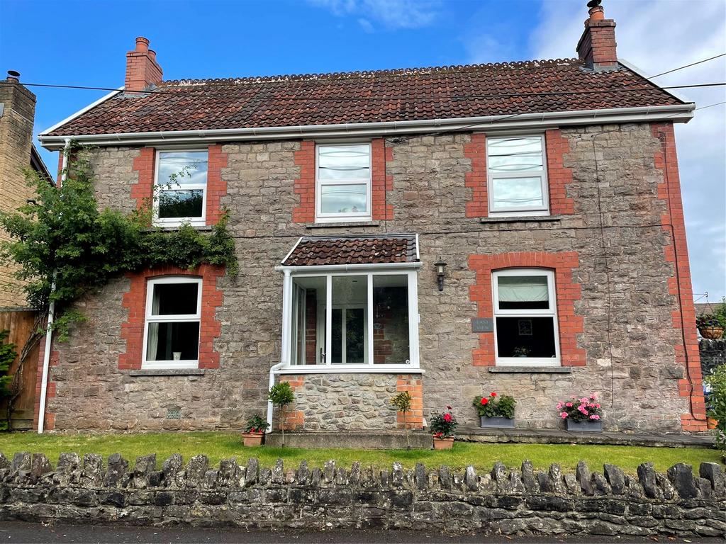 Tower Hill, Radstock BA3 5 bed detached house for sale £435,000