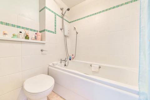 30 Cotswold Way, Worcester Park, KT4 8LL