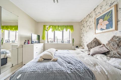 2 bedroom apartment for sale, Chartwell Gardens, Sutton SM3