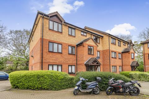 2 bedroom apartment for sale, Chartwell Gardens, Sutton SM3