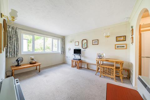 1 bedroom retirement property for sale, Cheam, Sutton SM3