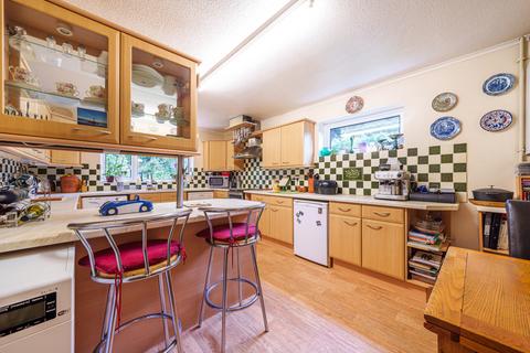 4 bedroom bungalow for sale, Copthorne Avenue, Bromley BR2