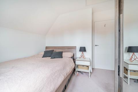 149 Sandcross Lane, Reigate, RH2 8HH