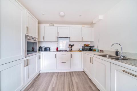 3 bedroom end of terrace house for sale, Sandcross Lane, Surrey RH2