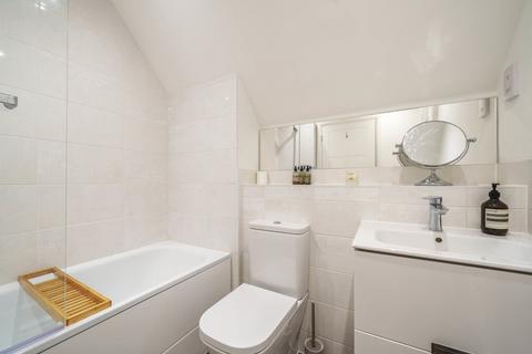 149 Sandcross Lane, Reigate, RH2 8HH