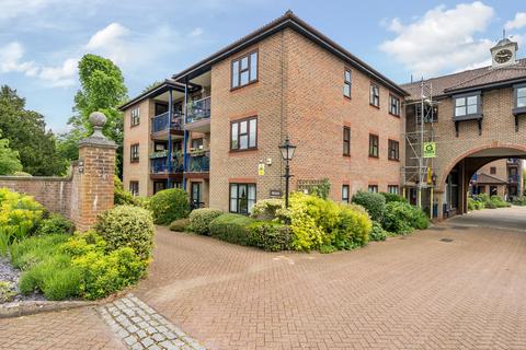 1 bedroom apartment for sale, Wray Park Road, Reigate RH2