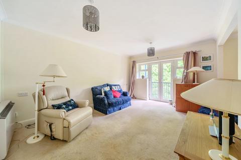 1 bedroom apartment for sale, Wray Park Road, Reigate RH2