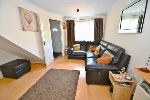33 Maplin Park, Slough, SL3 8YB