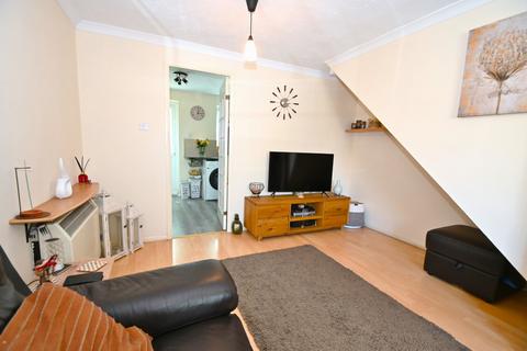 33 Maplin Park, Slough, SL3 8YB
