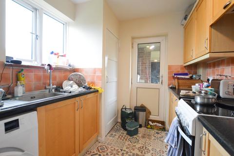 3 bedroom semi-detached house to rent, Woollam Crescent, St Albans, AL3