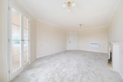 1 bedroom apartment for sale, Prices Lane, Surrey RH2