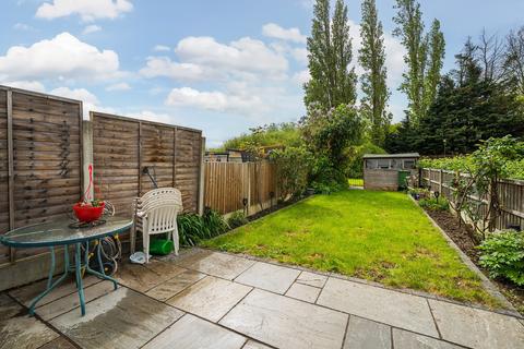 3 bedroom terraced house for sale, Great Cullings, Romford RM7