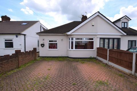 2 bedroom bungalow for sale, Hornchurch, Essex RM12